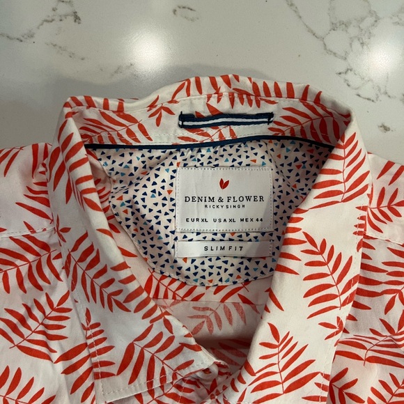 Orange and white button shirt - Picture 2 of 2